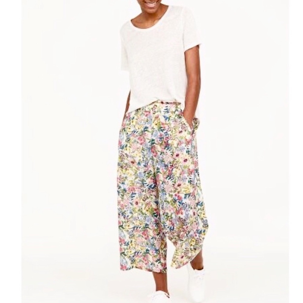 HM Floral Pull On Cropped Paper Bag Pants.